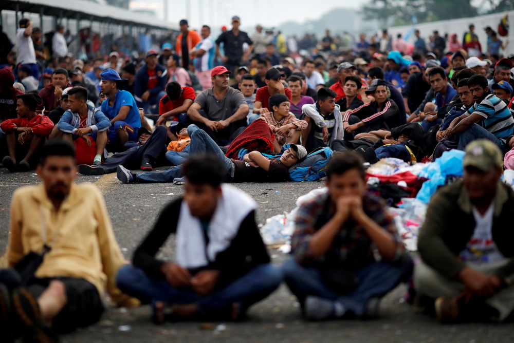 Migrantes Acampan En Puente Entre Guatemala Y M Xico Gobiernos Definen