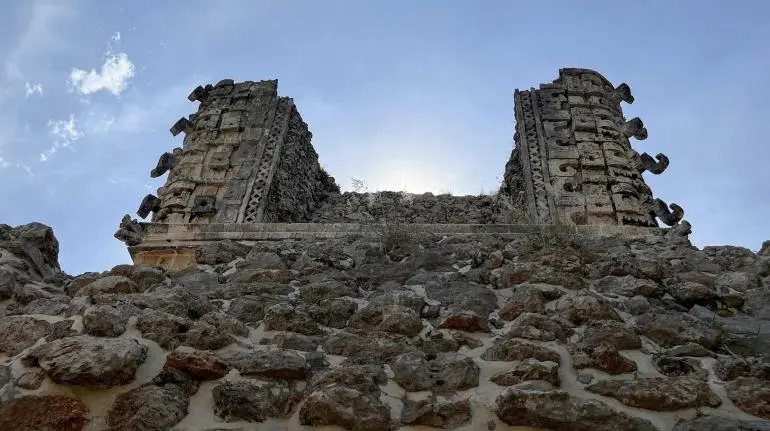 Uxmal la ciudad prehispánica con filigrana de piedra sigue develando